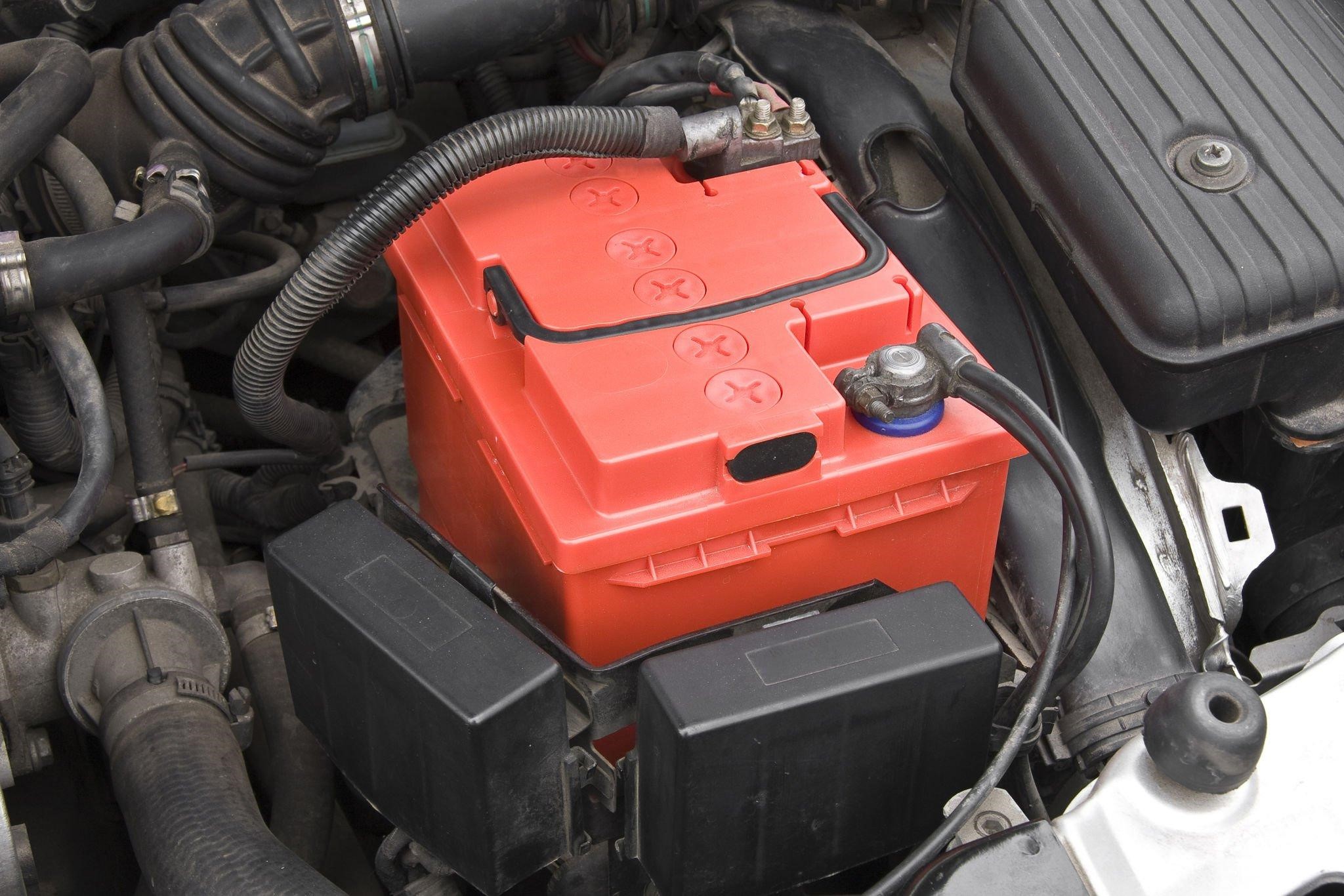 What Are the Factors that You Must Consider While Buying Car Batteries?