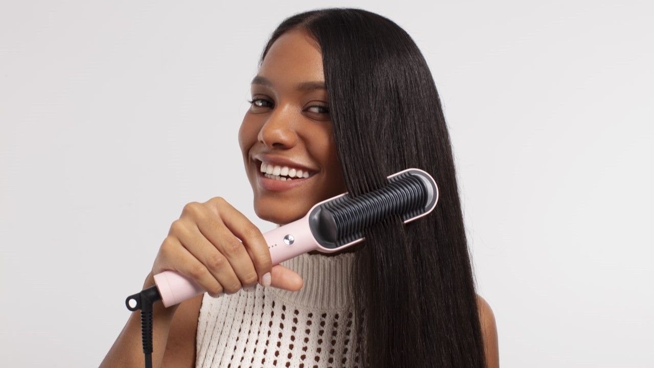 Portable Hair Straighteners vs. Traditional Models: Which Wins?